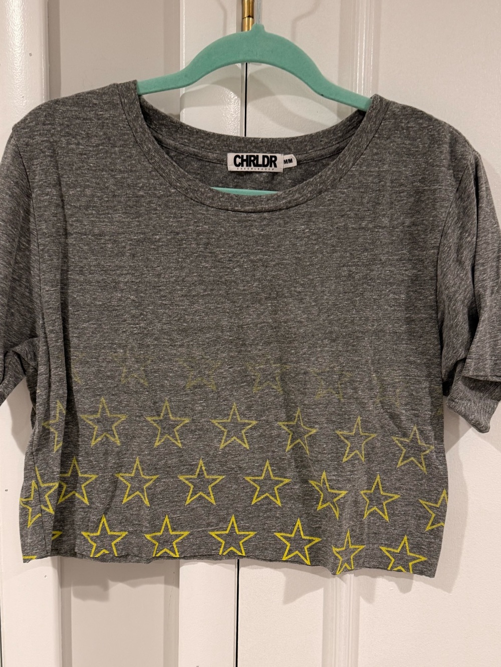 CHRLDR Gray Crop Tee with Yellow Star Border